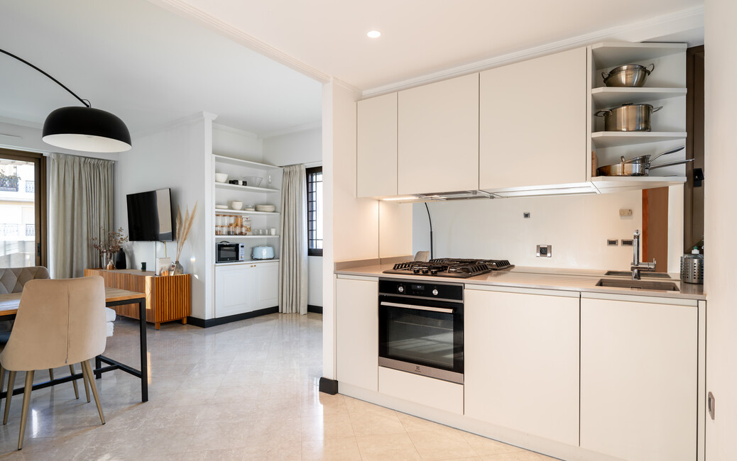 LE CASTEL - One-Bedroom Apartment with Mixed Use - Ideal investm, Jardin Exotique, Monaco - 3