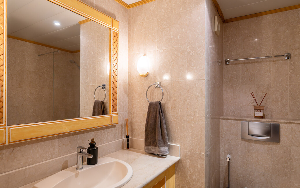 LE CASTEL - One-Bedroom Apartment with Mixed Use - Ideal investm, Jardin Exotique, Monaco - 8