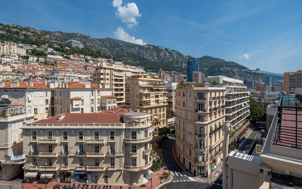 WINTER PALACE - Carré d'Or - Duplex Penthouse à Renover, Monte-Carlo, Monaco - 1