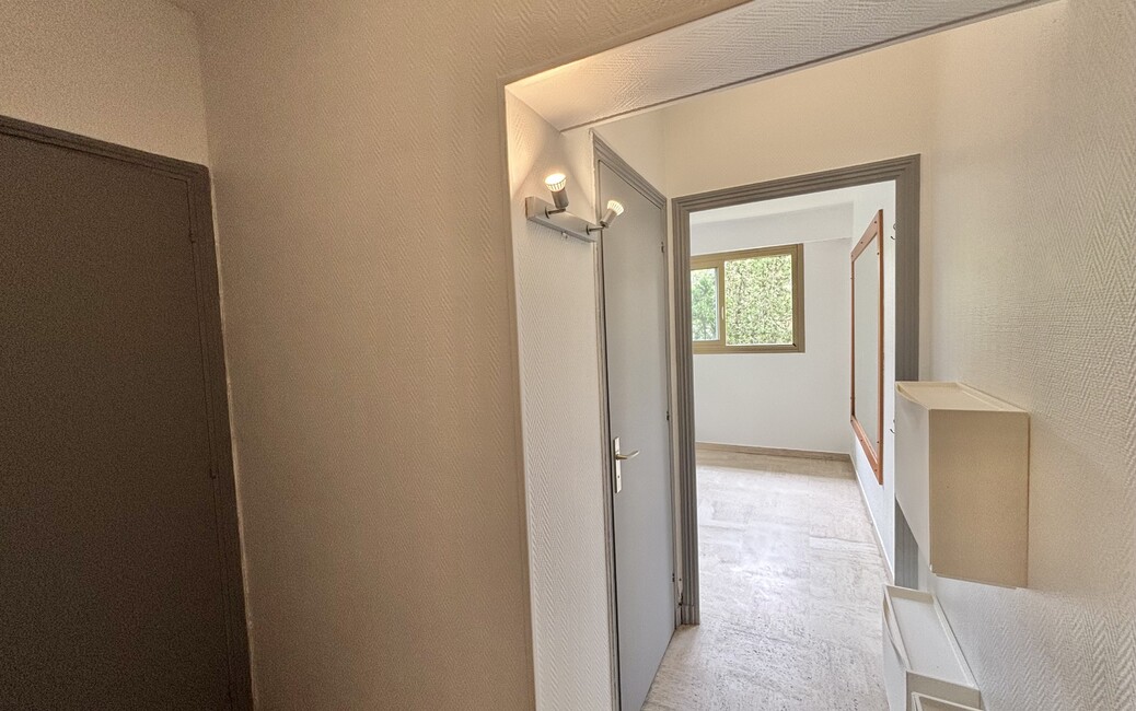 RÉSIDENCE SAINT-MARTIN - Studio Usage Mixte avec Vue sur le Parc - Cap Martin - 4