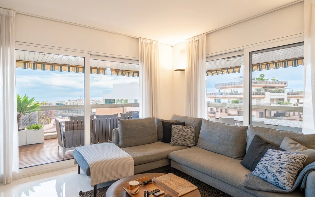 Les Oliviers - Renovated 4-Room Flat - Sea View - 1