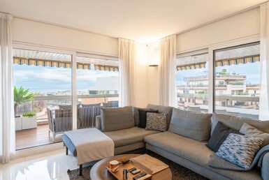 Les Oliviers - Renovated 4-Room Flat - Sea View